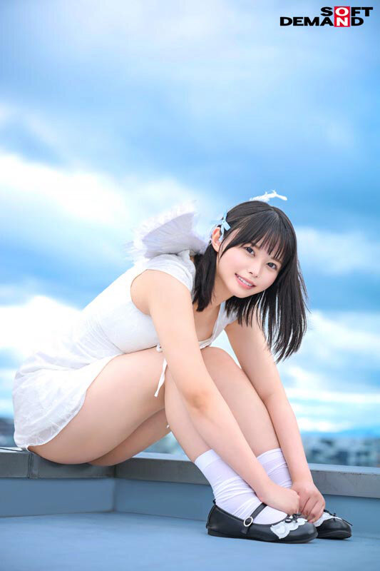 【衝撃デビュー】高星なぎさ18歳の極上BODYに悶絶！4.60/5.0超評価のAVデビュー作で中出し連発【Z世代黒髪美少女の蜜壺がとろける】 - 画像5